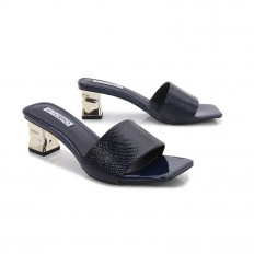 Shiny mid-heeled slippers...