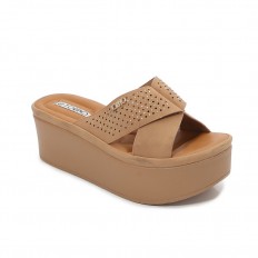 Open-toe chic wedge...