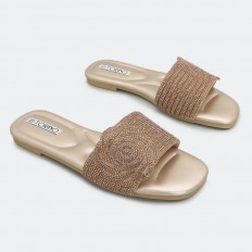 Chic women's slide slippers...