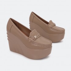 womens shoes with leather