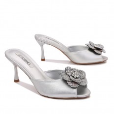 Luxurious wedding shoes...