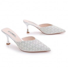 Elegant mid-heeled slippers...