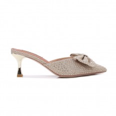mule  heels with abow