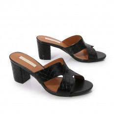 Meduim-heeled leather slippers
