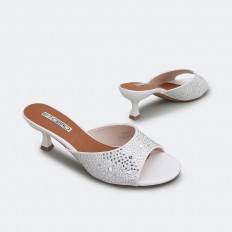 Shiny open-toe low-heeled...