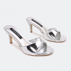MXQ1561 Shiny short-heeled...