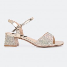 HSQG9 Sandals with heels...