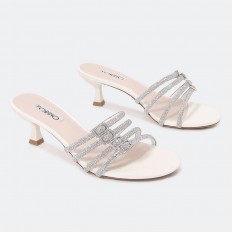 Attractive small heel...