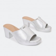KXQ1498Comfortable heeled...