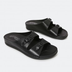 Medical slippers with an...