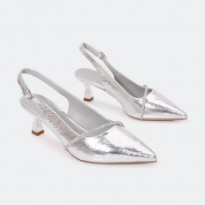 HSQB48 Closed toe sandals...