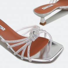 Shiny womens low-heeled...