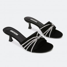 Small heel soles with suede...