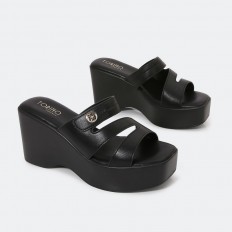OR588  wedge heel slippers...
