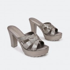 OXQC12 Platform heels with...