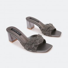 QXQ1667 Comfortable heel...