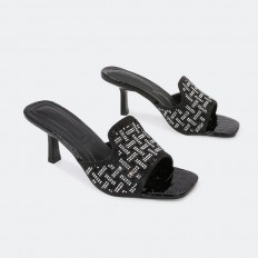 ZXQ1625Distinctive heel...