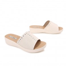 Comfy classy snakeskin...