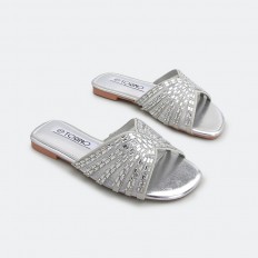 girl  slipper without heel...