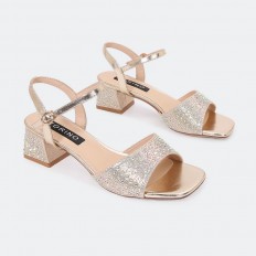 HSQG9 Sandals with heels...