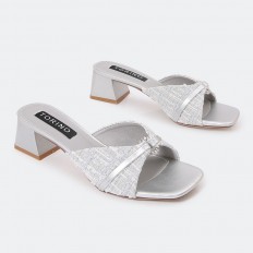 HXQG7 Slippers with a short...