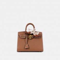 JM012404133 A fashionable...