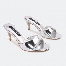 MXQ1561 Shiny short-heeled...