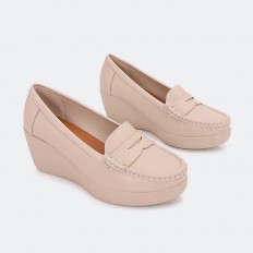 medium-height heeld mules...