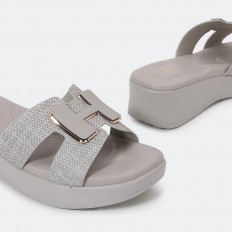 OR601 Comfortable Rocky...