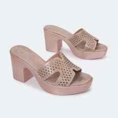 OXQC2 Wide heel slippers...