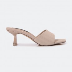 QXQ1673 Stylish slippers...