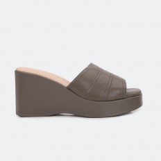 WOMENS SLIPPER WITH HEEL...