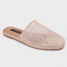 ZS11 closed toe heeled...