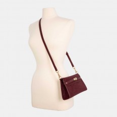 GS012503242 luxurious...