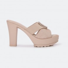 OXQC17 Comfortable platform...