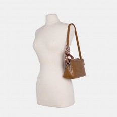 AA012412034 A small,...