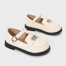 KGSM901 Classic girls shoes...