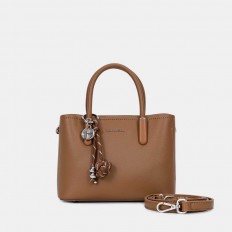 AA012503193 Luxurious bag...