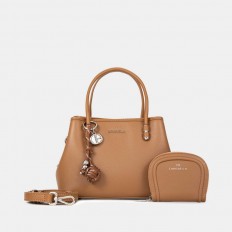 AA012503196 حقيبة صغيرة...