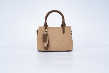 AA012310047 ,Stylish bag...