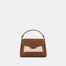 AA012405077 A stylish and...