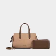 AA012501078 medium-sized...