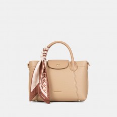 AA012505046 حقيبة صغيرة...