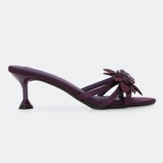 ZXQ1912 Heels adorned with...