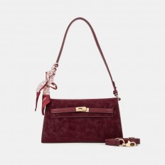 GS012503242 luxurious...