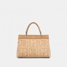 AA012504159 Luxurious bag...