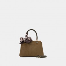 AA012411133 Small-sized bag...