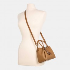 AA012503210 bag decorated...