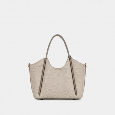 AA012507190  حقيبة نسائية...