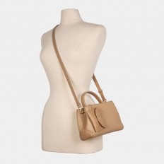 AA012501003 حقيبة صغيرة...